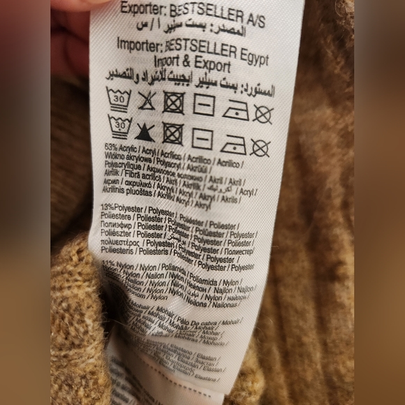 EUC Only Mohair blend fluffy oversized v neck sweater in camel brown Medium - Picture 5 of 5